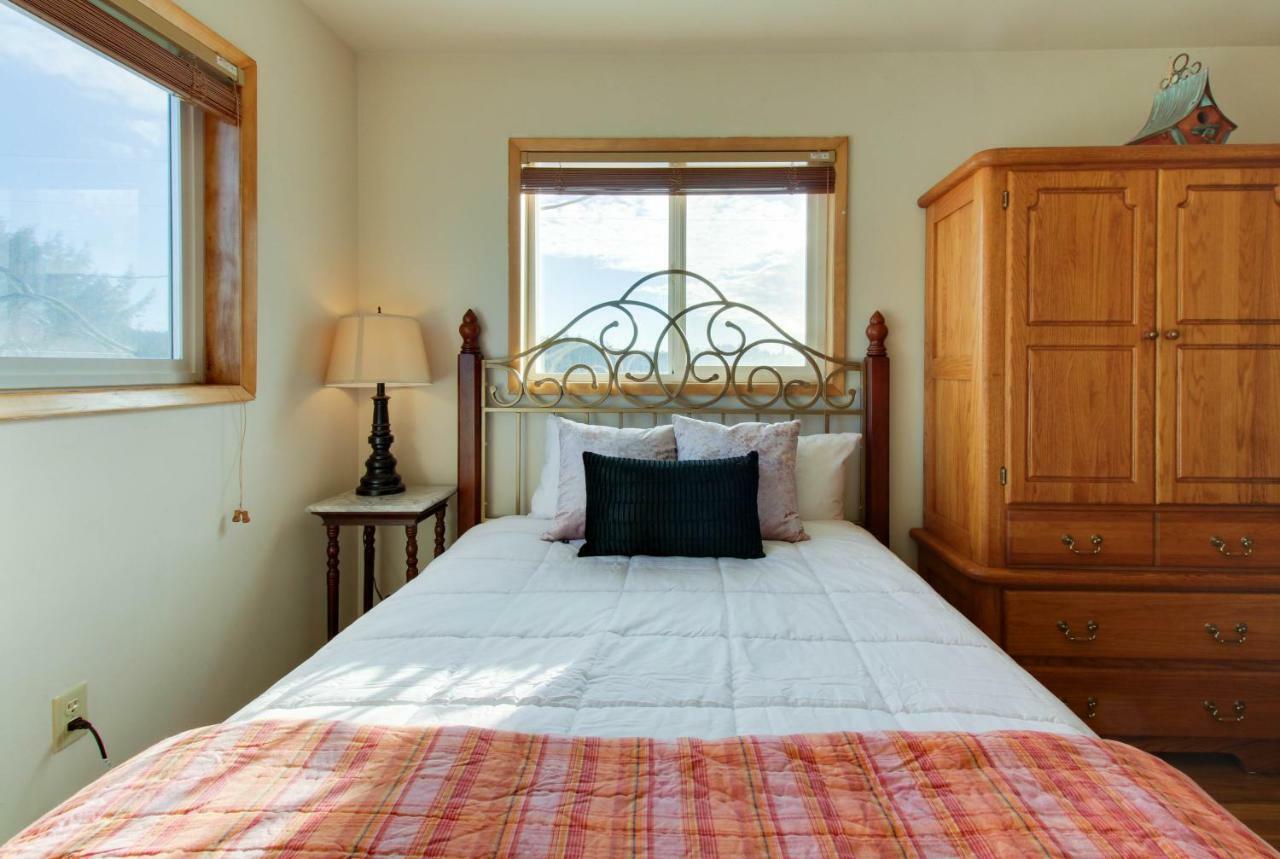 Lopez Island Agate Beach Waterfront Home Islandale 외부 사진